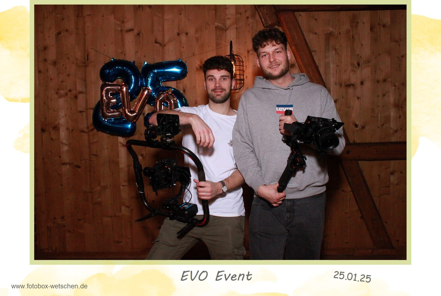 250125_214147__BQY34711